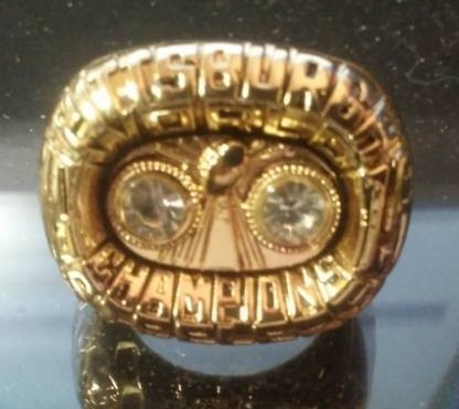 lot 117 image: Pittsburg Steelers Franco Harris, super bowl ring