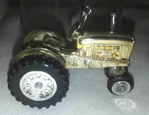 lot 33 image: Crystal Bell Ford, New Holland
