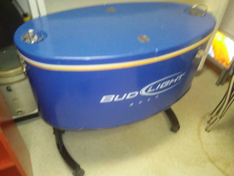 lot 73 image: Huge Bud Light Elevated Cooler on Casters