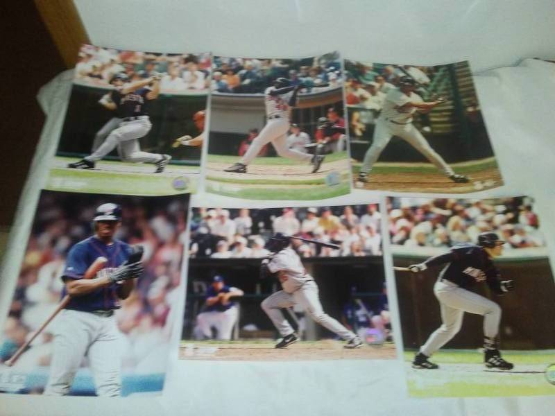 lot 108 image: 6 Minnesota Twins 8 x 10 glossy photos