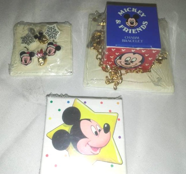 lot 207 image: Disney Mickey and Friends charm bracelet NEW