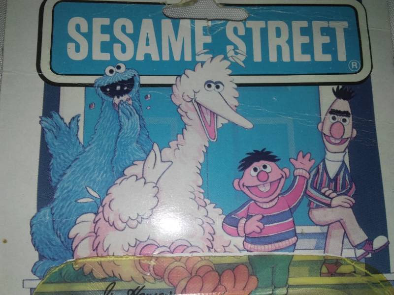 lot 225 image: Sesame Street Play Skool - Big Bird, Cookie Monster, Kermit Miss Piggy Oscar - Big lot.