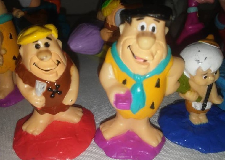 lot 286 image: Flintstone Minis great assortment