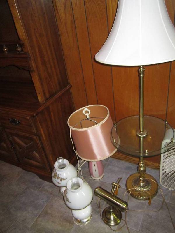 lot 44 image: Lamps...