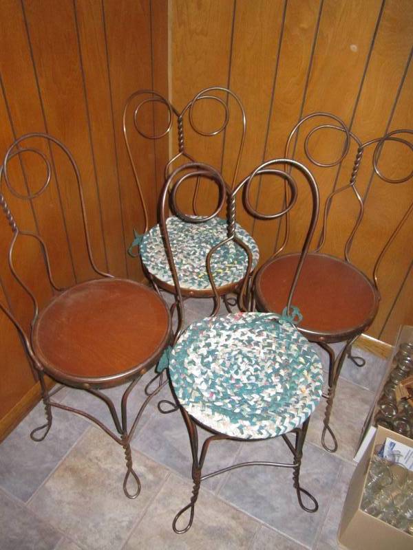 4 Ice Cream Parlor Chairs Furniture Antique Vintage