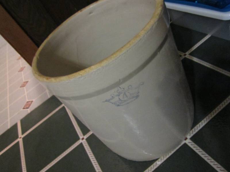 lot 80 image: Crock - 2 gallon Redwing...