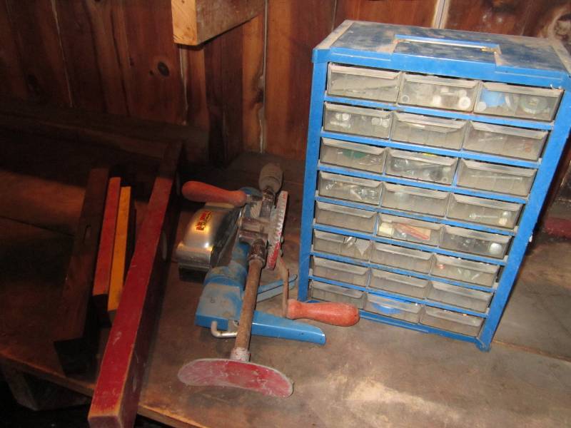 lot 91 image: Assorted hand tools, nuts and bolts...