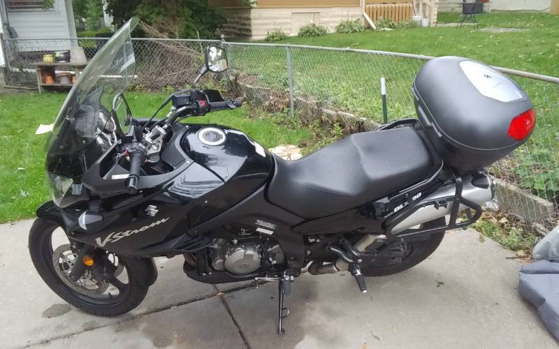 lot 1 image: 2012 Suzuki V-Strom DL 1000