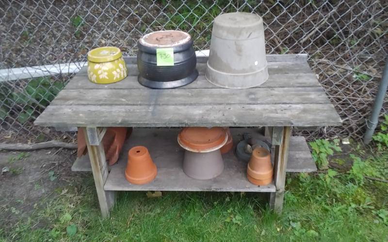 lot 10 image: Garden Table & Assorted Pots