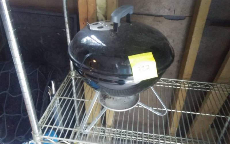 lot 2 image: Weber Smokey Joe Portable Charcoal Grill