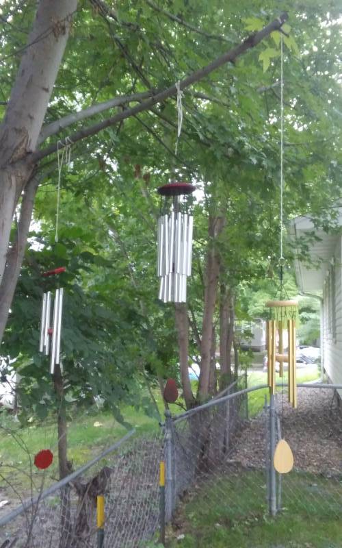 lot 11 image: 3-Assorted Wind Chimes