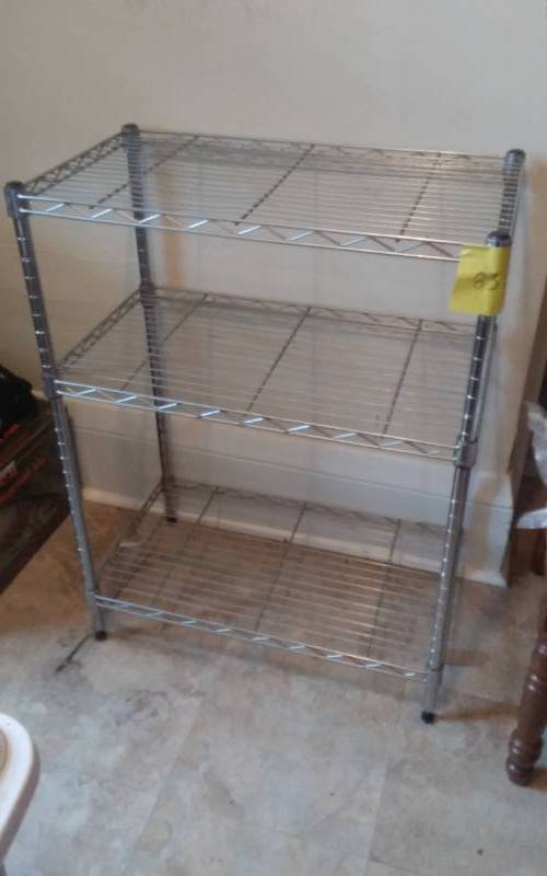 lot 18 image: Wire ShelfStand 24x14x30