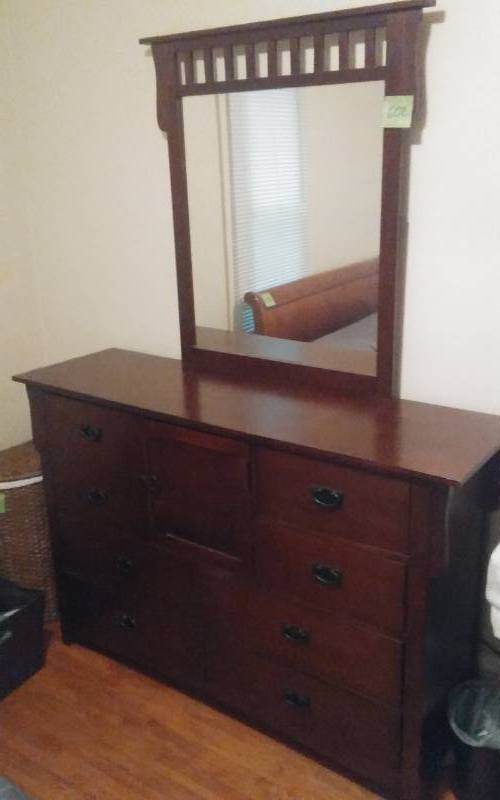 lot 29 image: Contemporary Dresser With Mirror With 8-Drawers, 1-Cabinet (60x18x40) & Removable Mirror 32x40