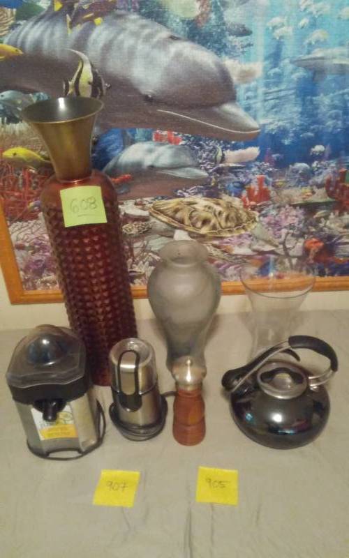 lot 35 image: Kitchen Aid Spice Grinder, Pepper Mill, Tea Pot, Electric Citrus Juicer, Vases