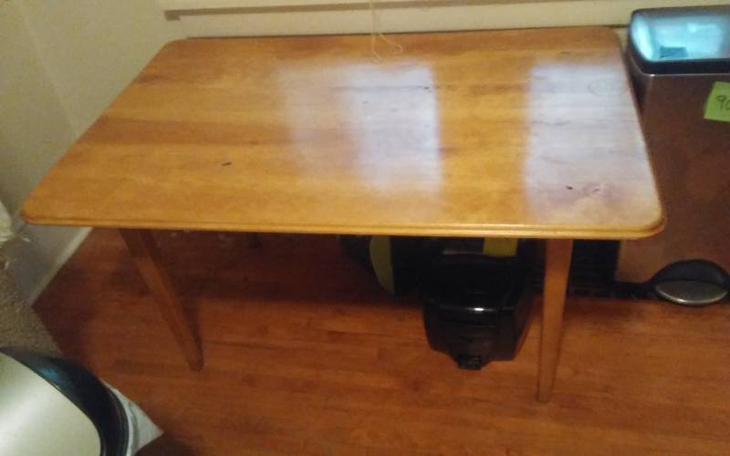 lot 38 image: Hand Made Wood Table 44x30x24