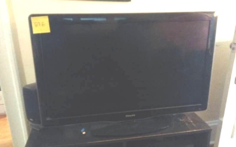 lot 44 image: Philips Flat Screen TV 40