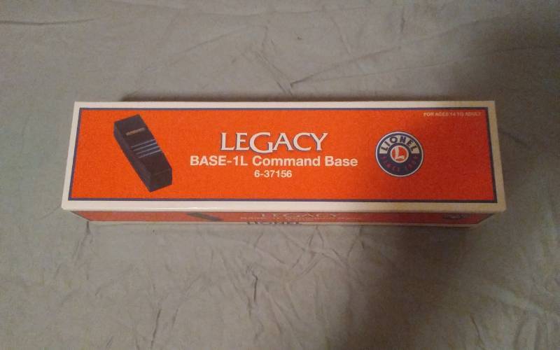 lot 69 image: Lionel Base 1-L Command Base 6-37156