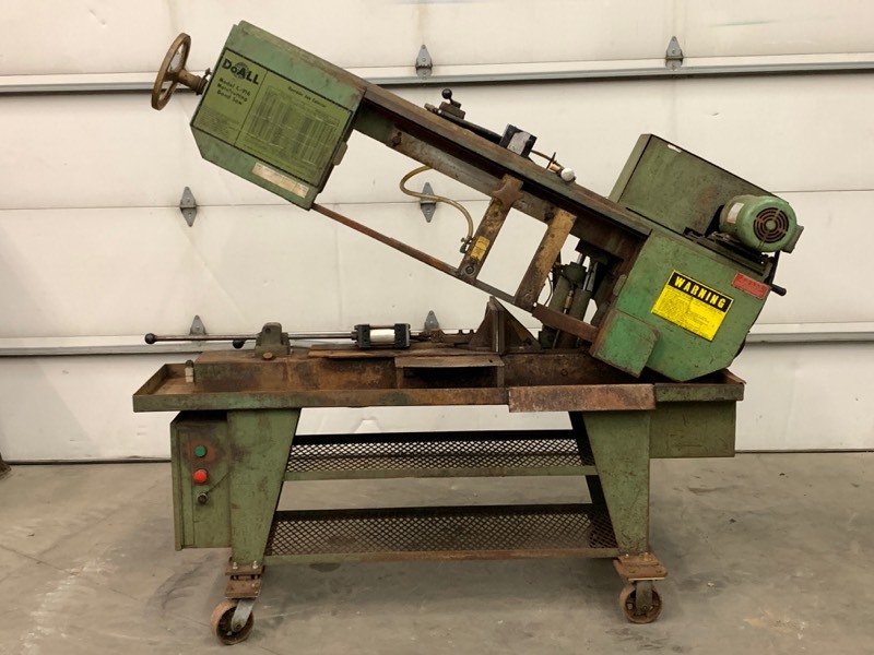 lot 7 image: Do-All Industrial Horizontal Bandsaw