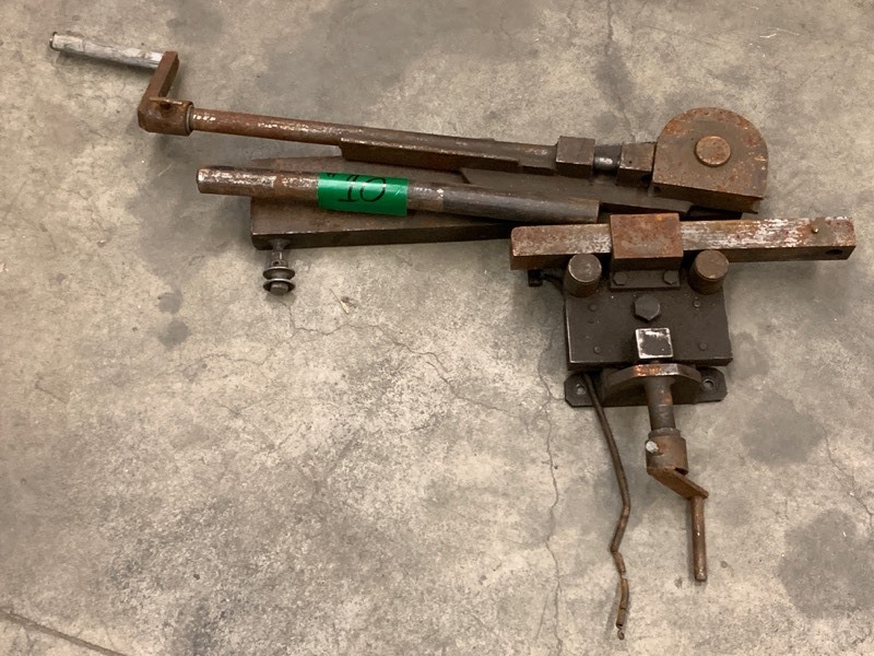 lot 10 image: Heavy Duty Tubing Bender