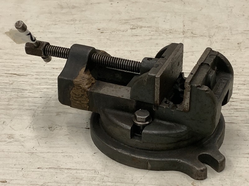 lot 22 image: Palmgren Drill Press Vise