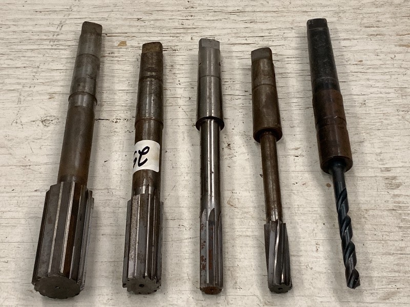 lot 25 image: Lot Of (5) Milling Bits