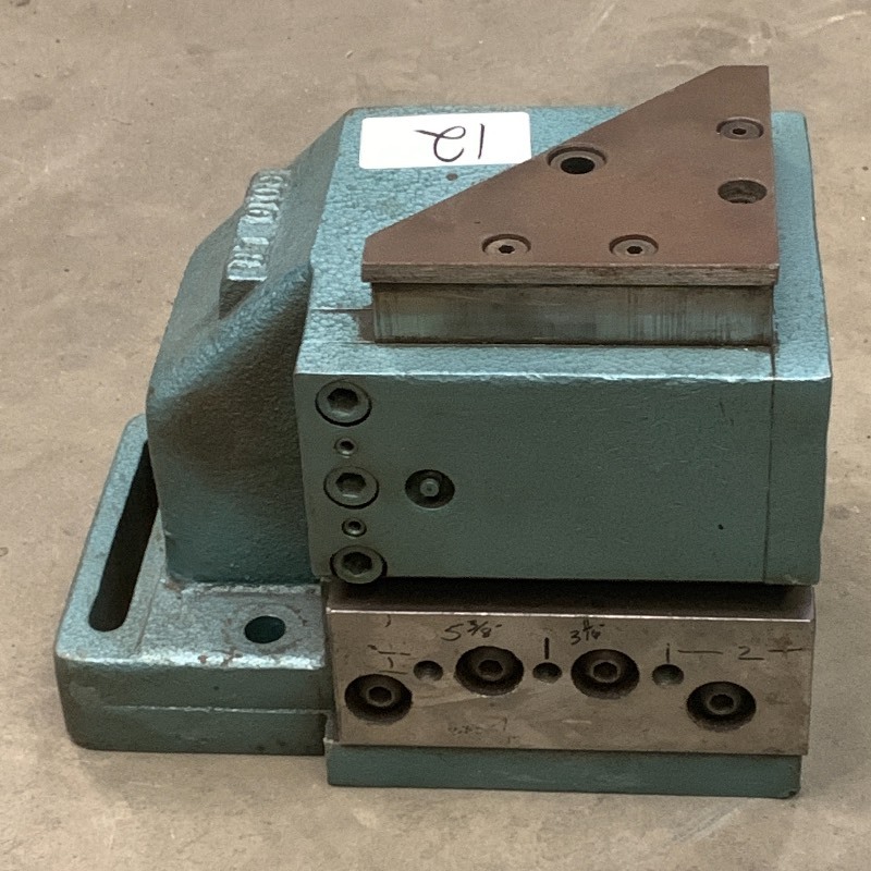 lot 12 image: 6010-LH Metal Shear Notcher