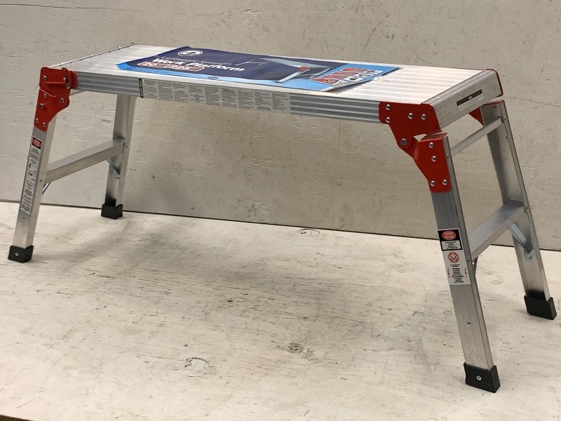 lot 39 image: Unused PUnused Premier Lightweight Aluminum Work Platform
