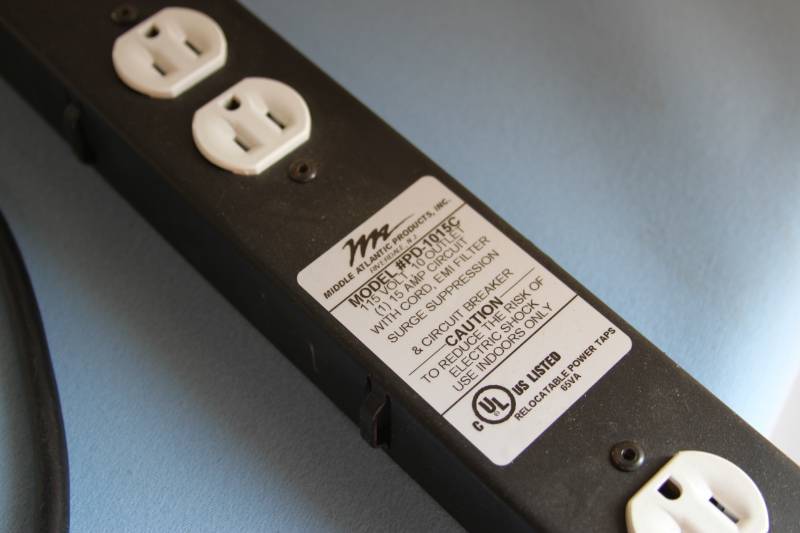 lot 42 image: Middle Atlantic 10-Outlet Single 15-Amp Circuit Surge Spike Protected Power Strip