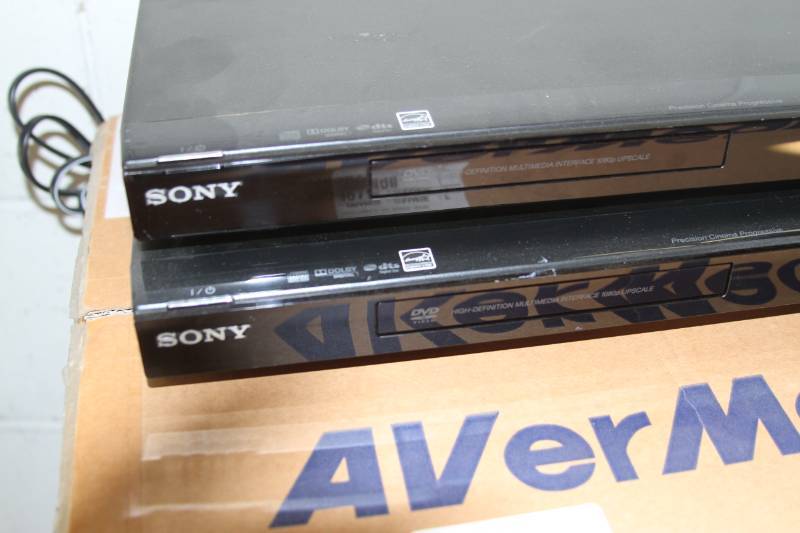lot 33 image: Lot of Miscellaneous Professional Audio & Video Items