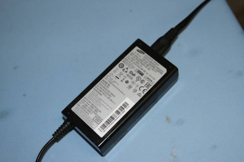 lot 57 image: Samsung WAM1500 WiFi  Bluetooth Radiant 360 Audio Speaker & Power Supply
