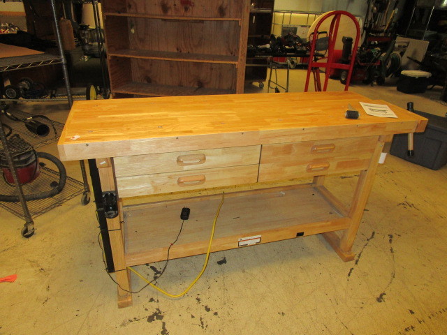 lot 606 image: WINDSOR DESIGN 60 WORKBENCH