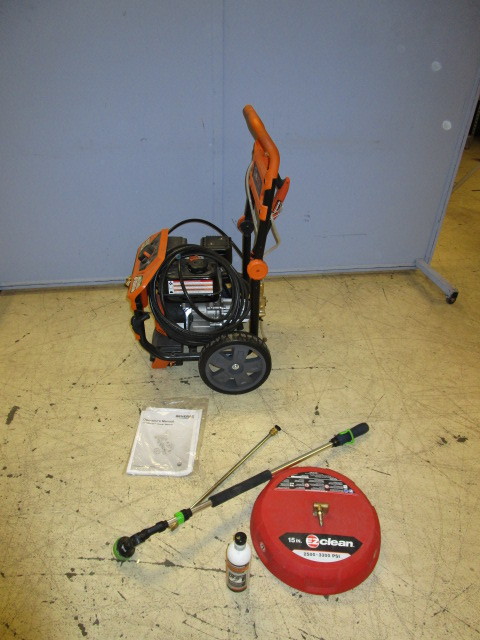 lot 610 image: GENERAC PRESSURE WASHER AND ACCESSORIES