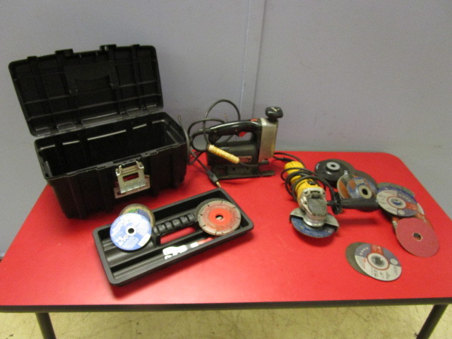 lot 616 image: SEARS SCROLLER SAW & DEWALT 4 12 GRINDER
