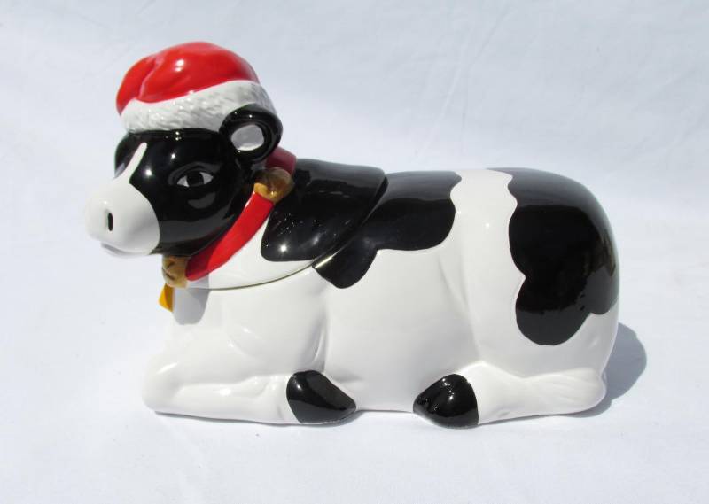 Large Lot of New Earthenware Ceramic Cow Cookie Jars With Sound
