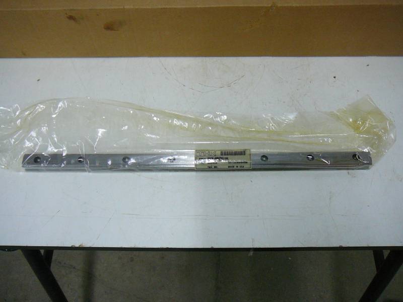 lot 21 image: THK Lincar Rail