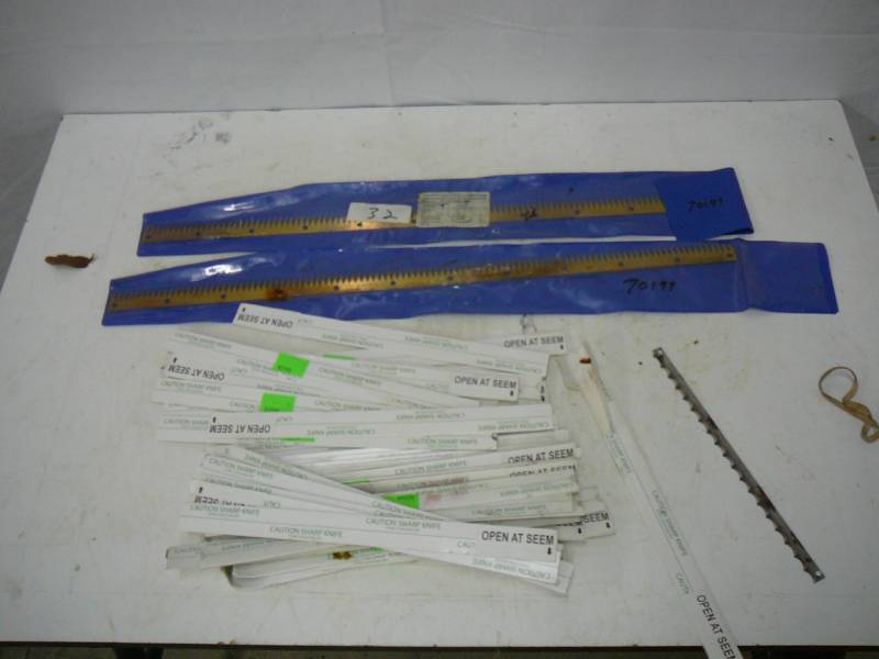 lot 48 image: Machine Knives