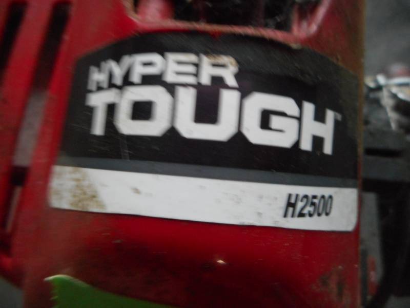 lot 18 image: Weed Eater