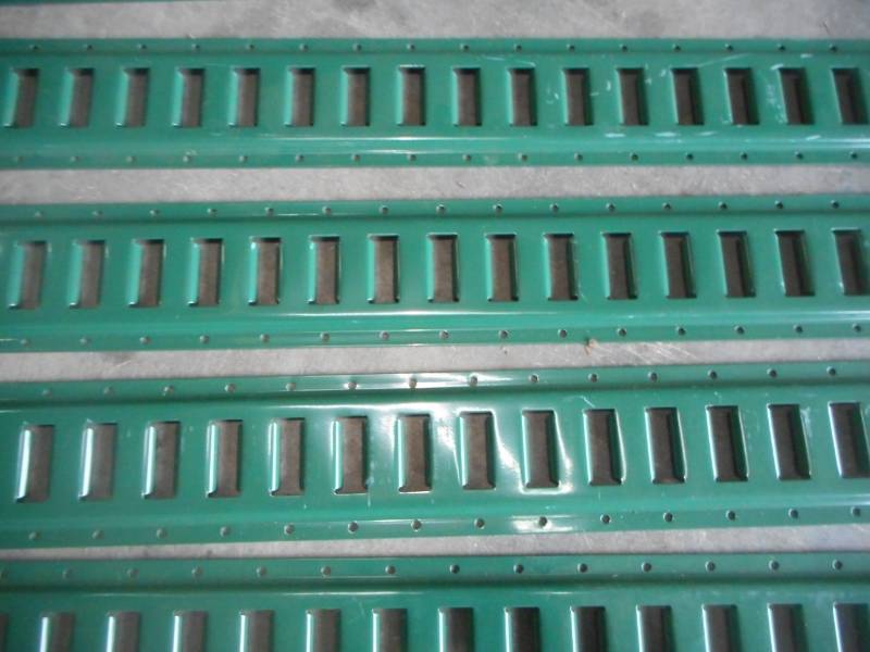 lot 21 image: Trailer Tie-Downs