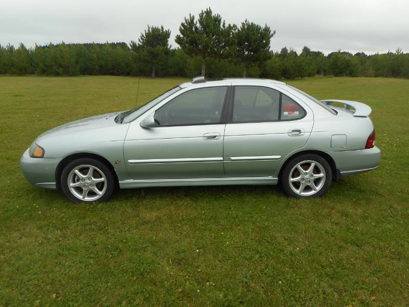 lot 2 image: 2002 Nissan Sentra SE R