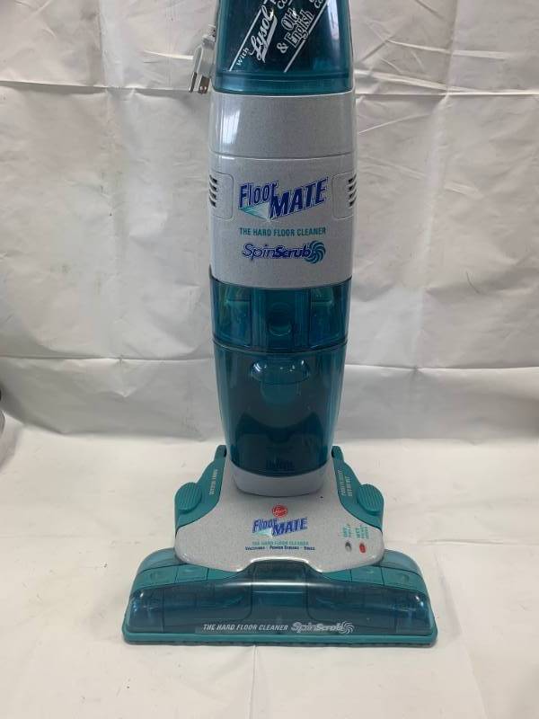 lot 13 image: Hoover Floor Mate Spinscrub Hard Floor Cleaner