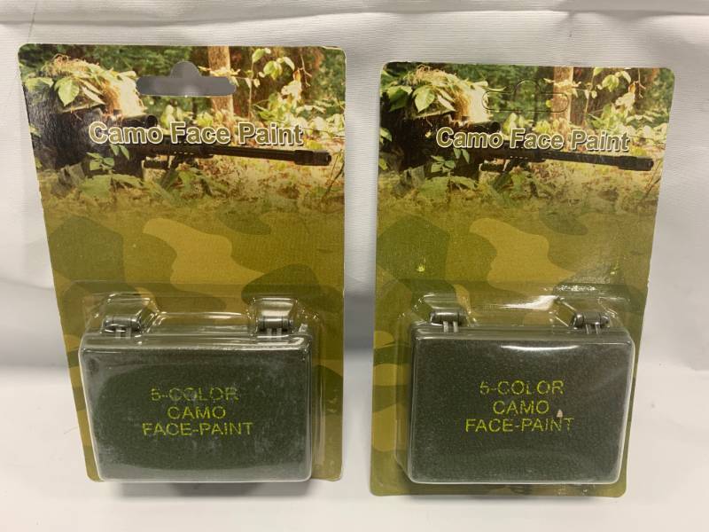 lot 29 image: Lot of 2 Camo Hunting Face Paint