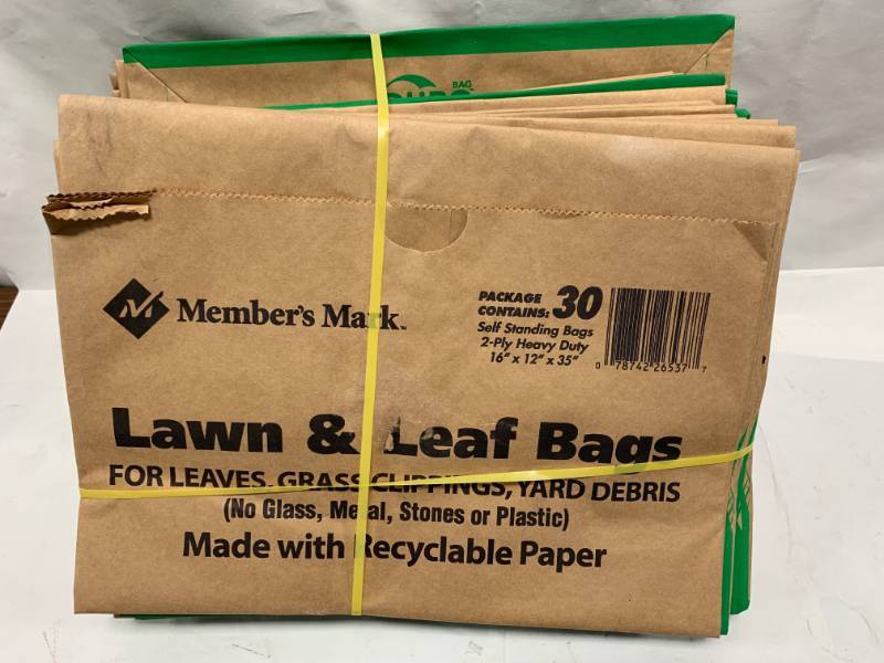 lot 66 image: Lot of 30 Lawn  Leaf Bags 16 x 12 x 35