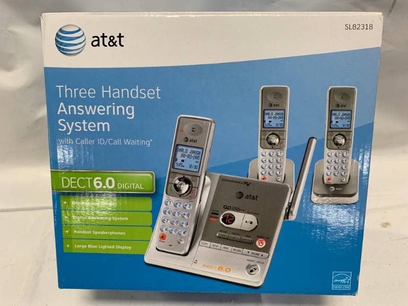 lot 81 image: AT&T 3 Handset Telephone System