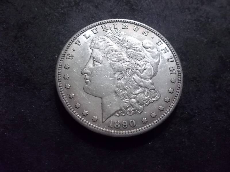 lot 46 image: 1890 S  Morgan Silver Dollar