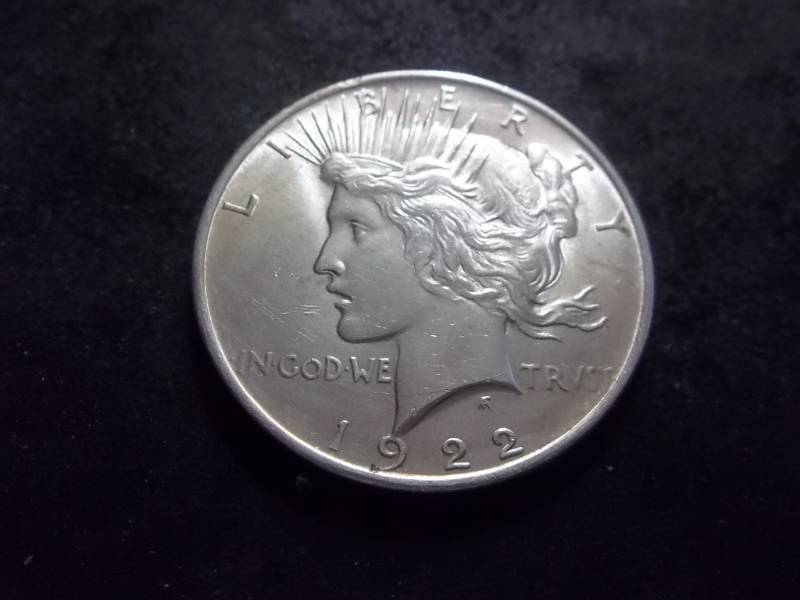 lot 48 image: 1922  Silver Peace Dollar