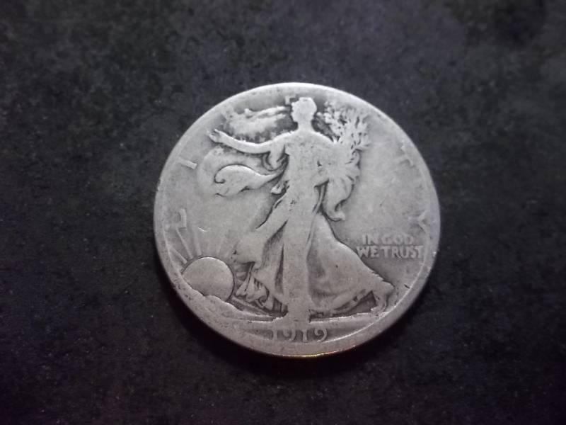 lot 68 image: 1919 D Walker Half Dollar