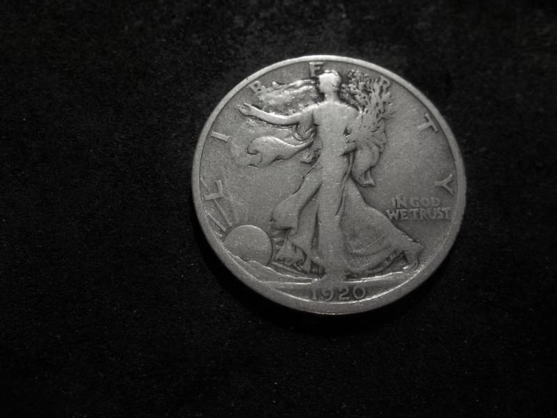 lot 71 image: 1920 D Walker Half Dollar