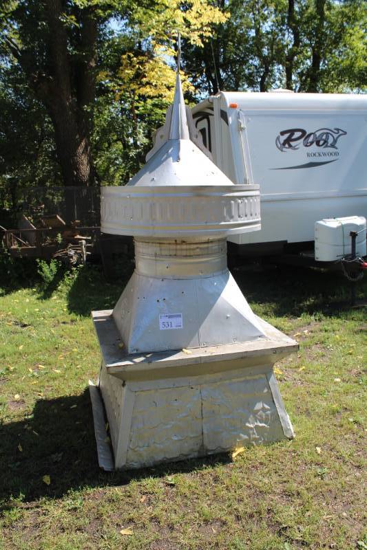 lot 531 image: Commercial Barn Vent