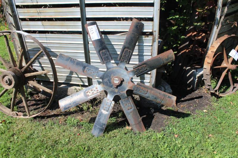 lot 515 image: 45in. Steel Fan Blade