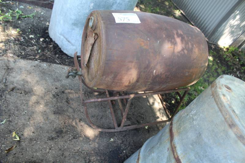 lot 575 image: Metal Liquids Barrel with valve System